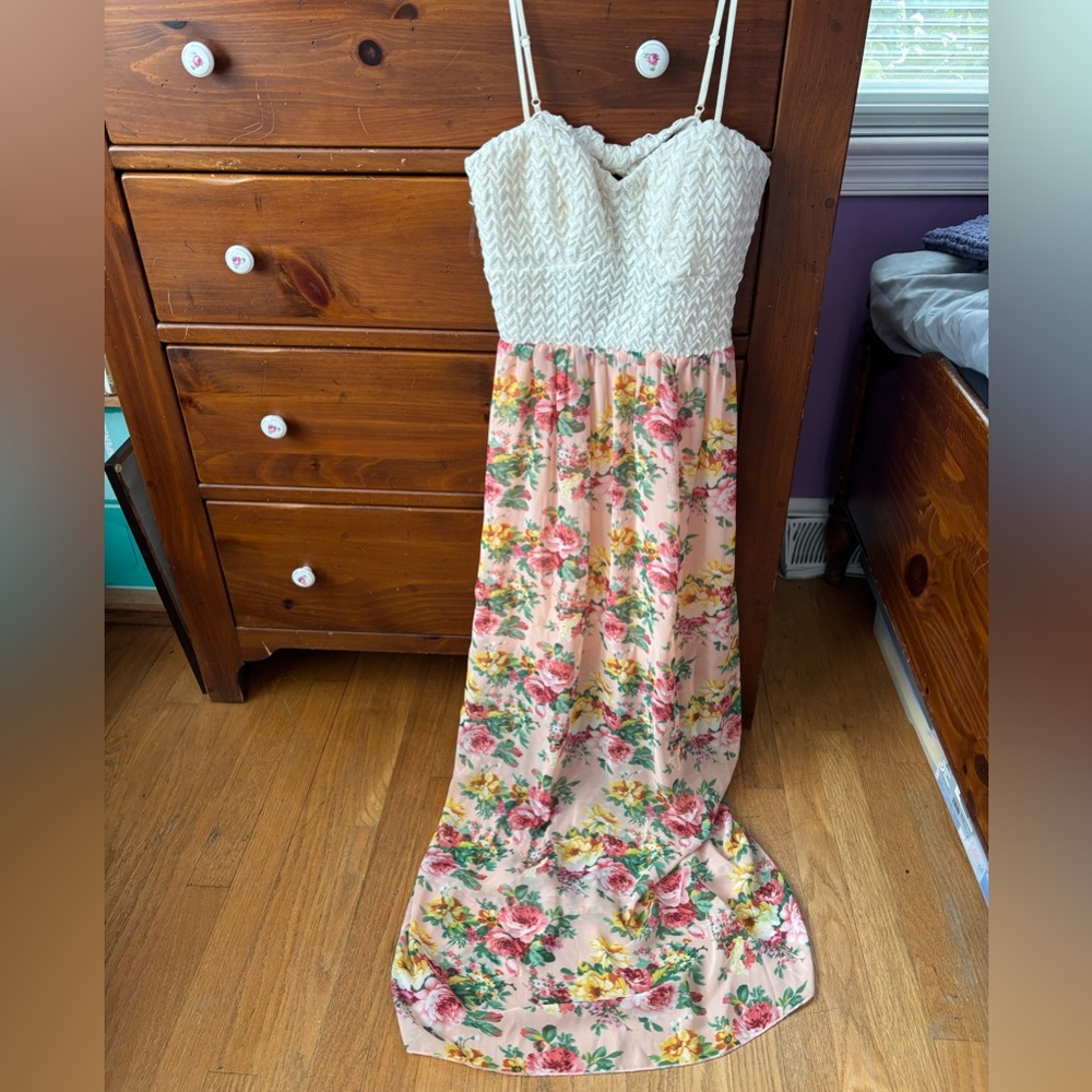 Trixxi Floral Maxi Dress with Lace Top and Open Back, size large